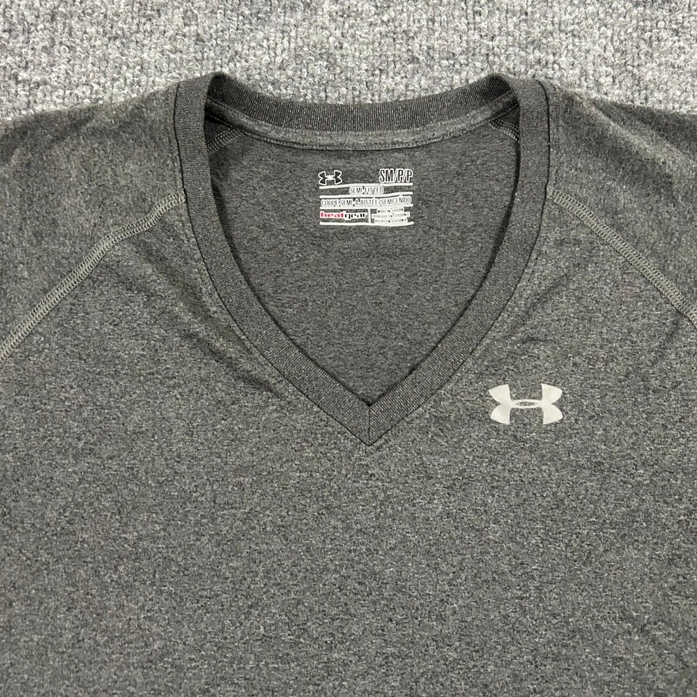 Under Armour T-Shirt Womens Size Small Gray HeatGear V-Neck Semi-Fitted Athletic
